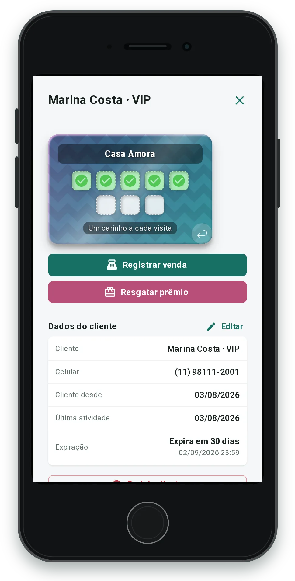 Cartão Casa Amora com cinco carimbos e recompensa se aproximando